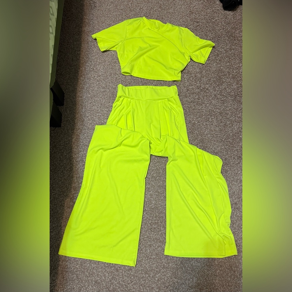 SHEIN Green Wide-Leg Pantsuit… new